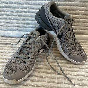 Nike men’s training shoes men’s 10